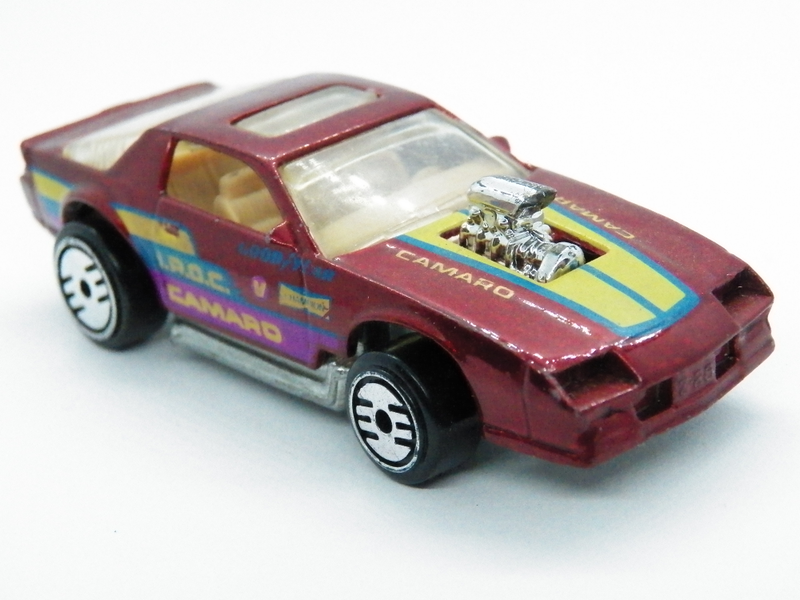 Illustration for article titled Hot Wheels 1:64 IROC Camaro